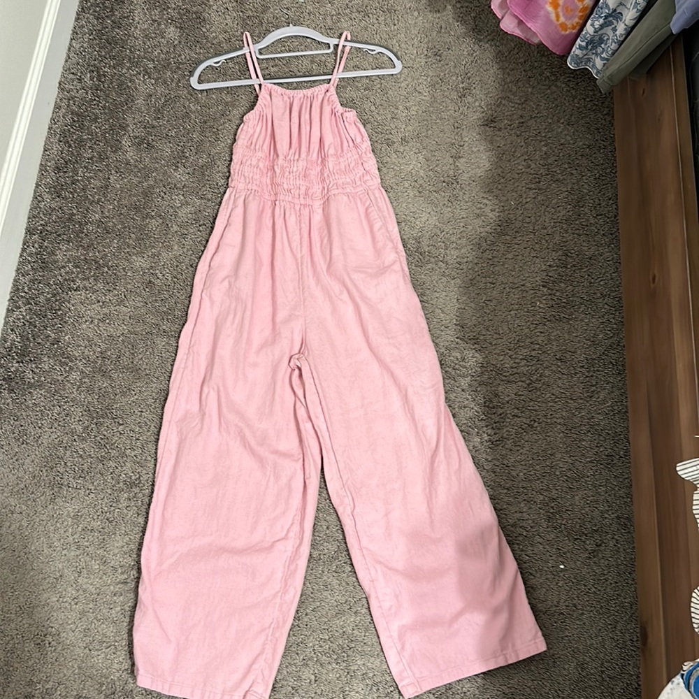 Romper with pockets! Super cute and comfy